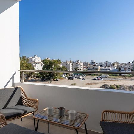 Emerald'S 2-Bedroom Apartment In Larnaca Exterior photo